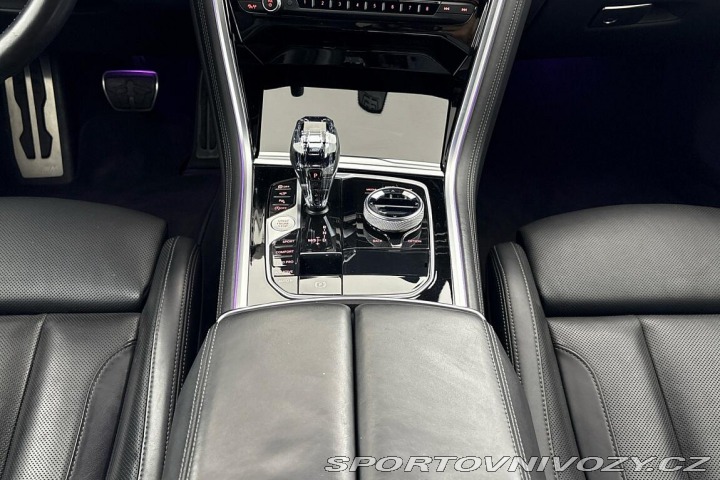 BMW 8 M850i xDrive 2023