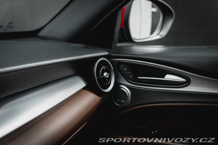 Alfa Romeo Stelvio 2.0 GME 280k Super AWD AT 2018