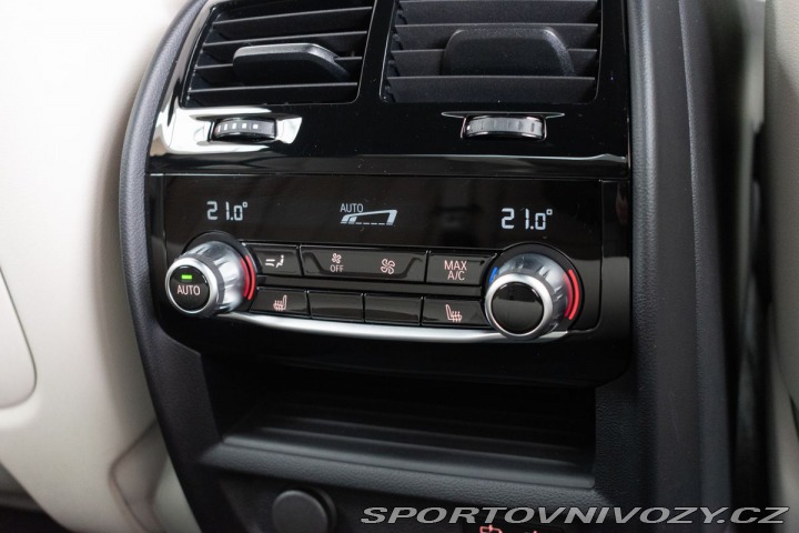 BMW 5 540i REZERVACE 2021