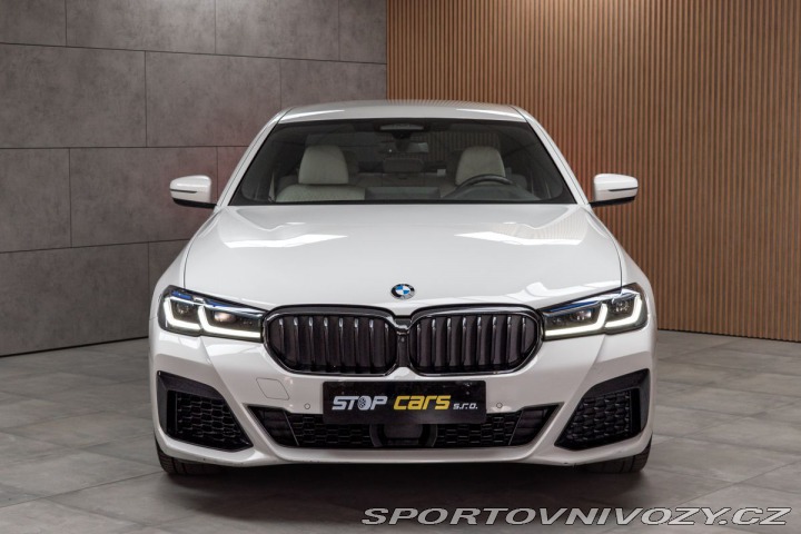 BMW 5 540i REZERVACE 2021