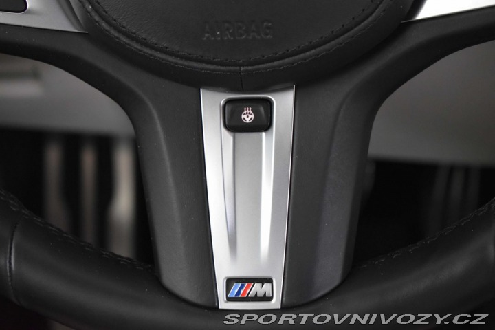 BMW 5 540i REZERVACE 2021