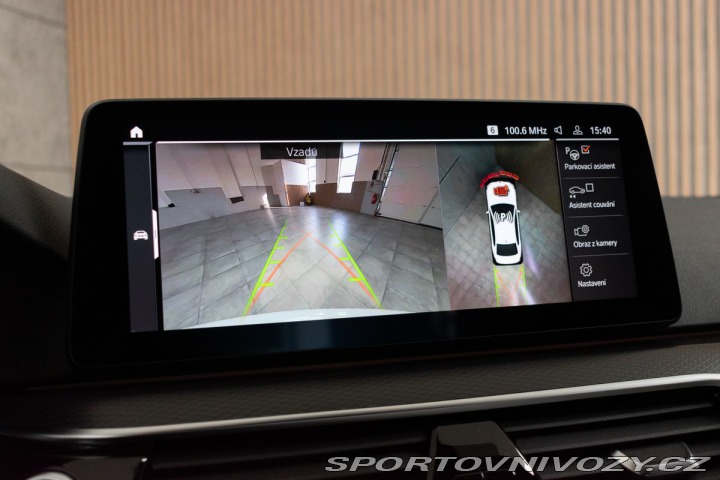 BMW 5 540i REZERVACE 2021