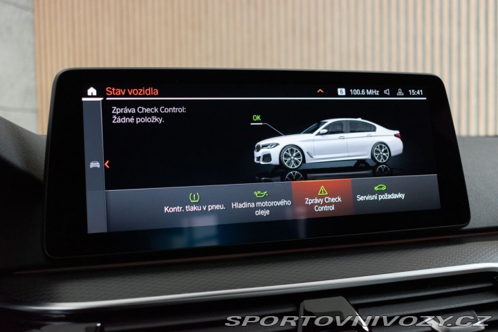 BMW 5 540i REZERVACE 2021