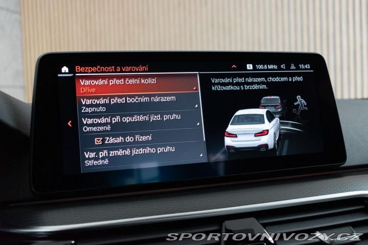 BMW 5 540i REZERVACE 2021