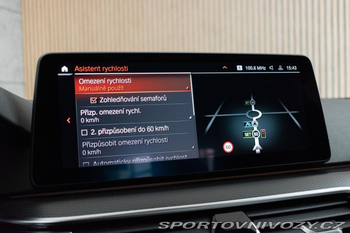BMW 5 540i REZERVACE 2021