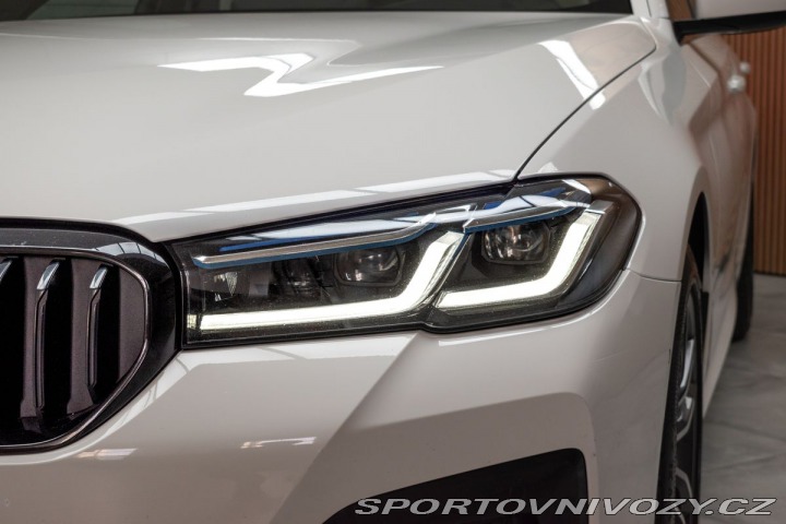 BMW 5 540i REZERVACE 2021
