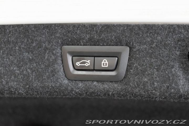 BMW 5 540i REZERVACE 2021