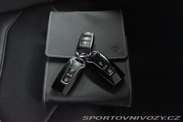 Volkswagen Ostatní modely Touareg 3.0TDI R-LINE*TAŽNÉ*WEBAS 2020