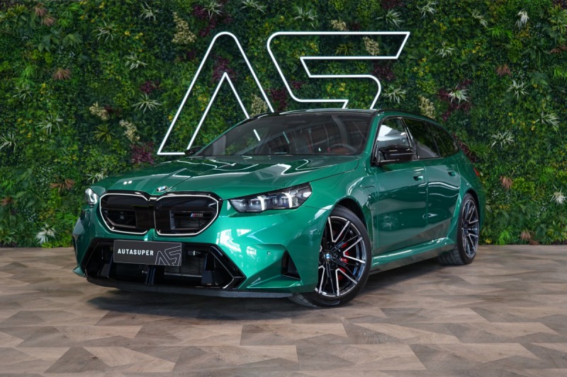 BMW M5 TOURING*PANO*TAŽNÉ*HUD