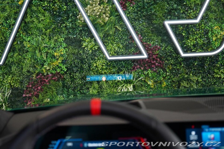 BMW M5 TOURING*PANO*TAŽNÉ*HUD 2025