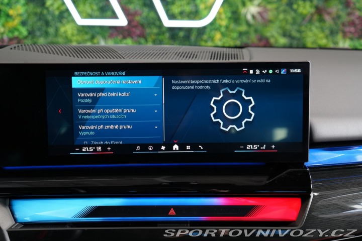 BMW M5 TOURING*PANO*TAŽNÉ*HUD 2025