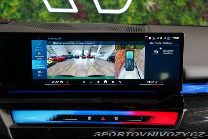 BMW M5 TOURING*PANO*TAŽNÉ*HUD 2025