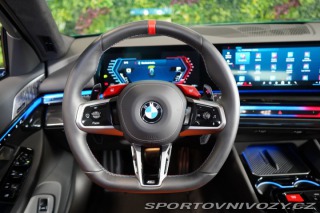 BMW M5 TOURING*PANO*TAŽNÉ*HUD 2025