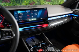 BMW M5 TOURING*PANO*TAŽNÉ*HUD 2025
