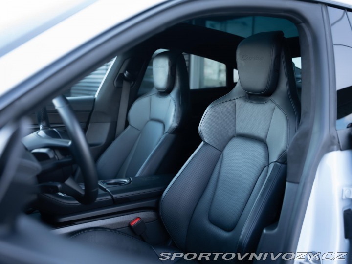 Porsche Taycan Turbo 2020