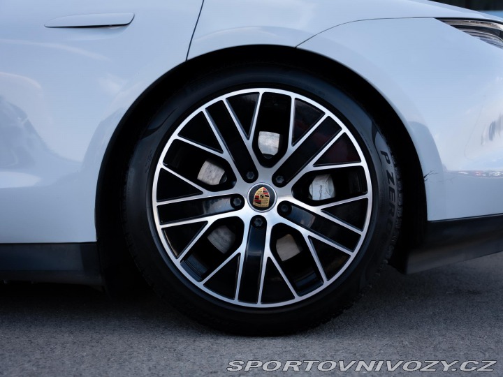 Porsche Taycan Turbo 2020