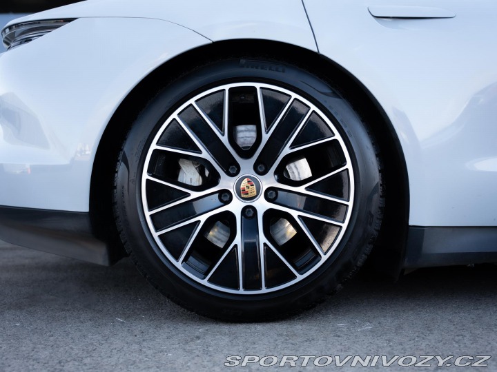 Porsche Taycan Turbo 2020