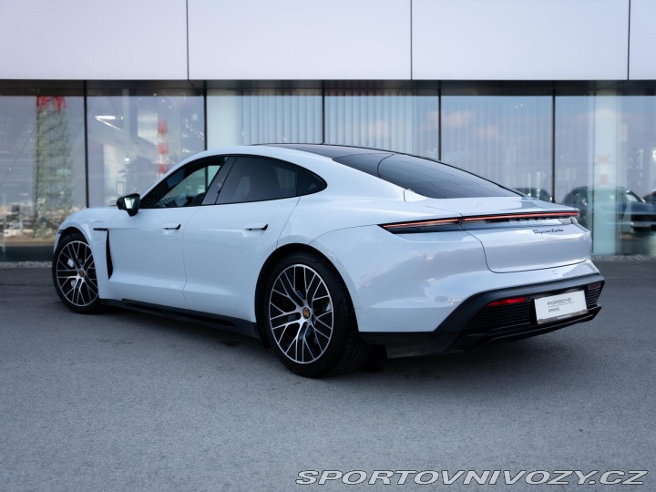 Porsche Taycan Turbo 2020