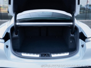 Porsche Taycan Turbo 2020