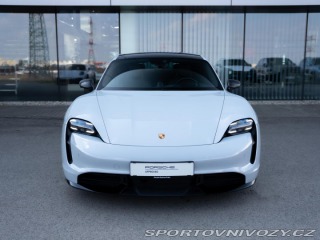 Porsche Taycan Turbo 2020