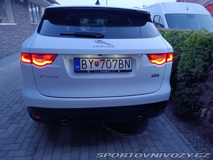 Jaguar F-Pace  2020