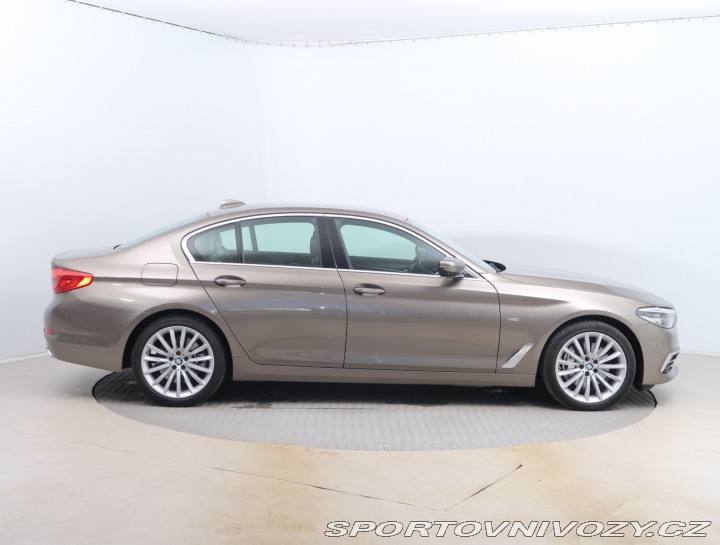 BMW 5 Luxury Line 540i xDrive 2017