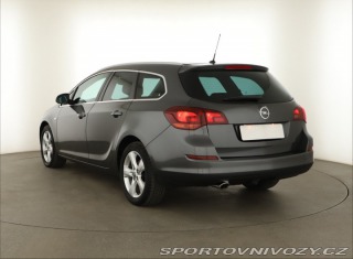 Opel Astra 2.0 CDTI 2012