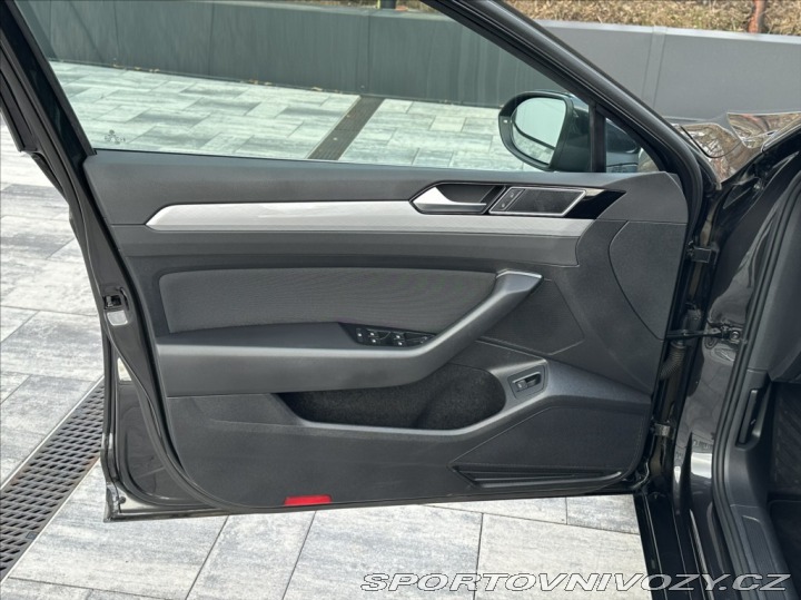 Volkswagen Ostatní modely Passat 1,5 TSI 150PS Business M 2023