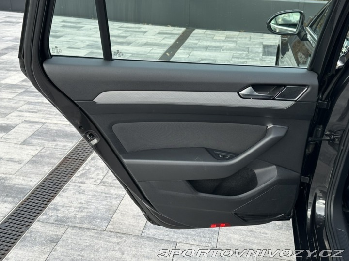 Volkswagen Ostatní modely Passat 1,5 TSI 150PS Business M 2023