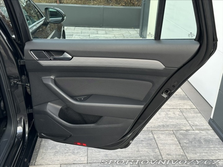 Volkswagen Ostatní modely Passat 1,5 TSI 150PS Business M 2023