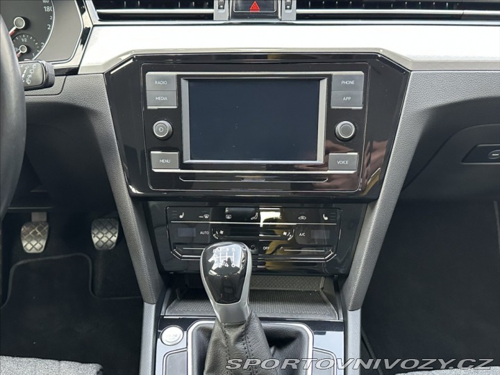 Volkswagen Ostatní modely Passat 1,5 TSI 150PS Business M 2023