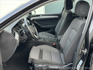 Volkswagen Ostatní modely Passat 1,5 TSI 150PS Business M 2023