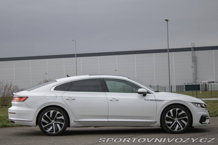 Volkswagen Arteon 2.0 TSI R-Line 4MOTION / 2018