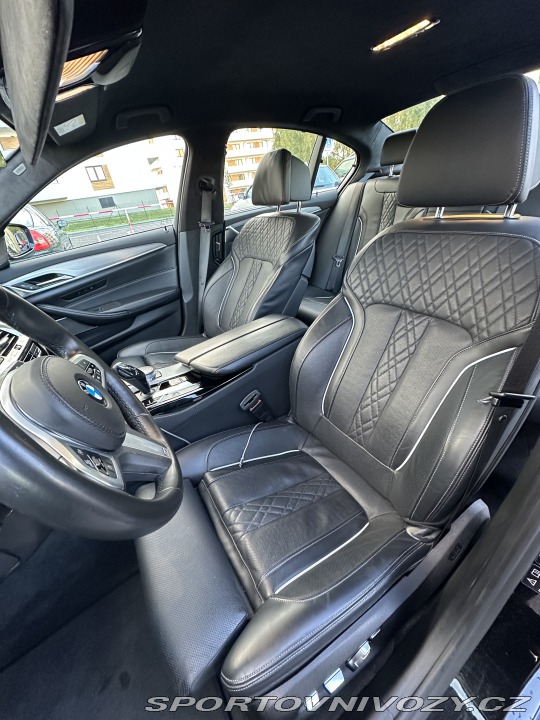 BMW 5 M550i xDrive 2020