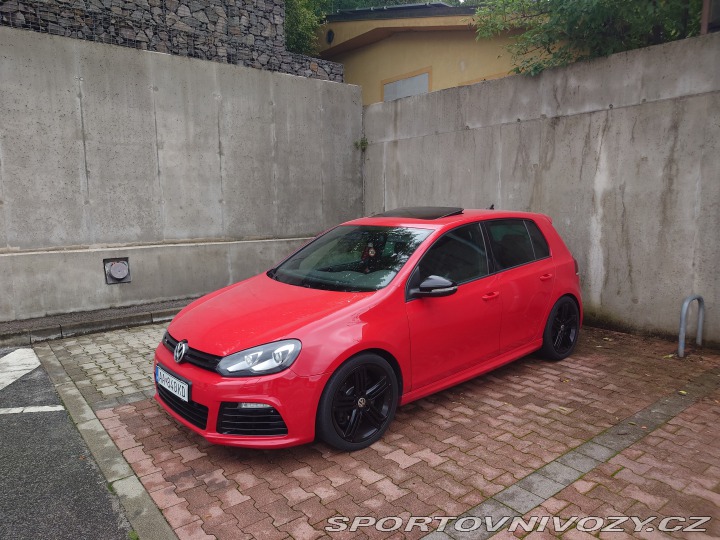 Volkswagen Golf  2010