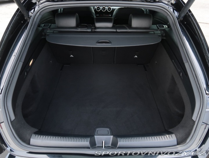 Mercedes-Benz CLA 200 2021