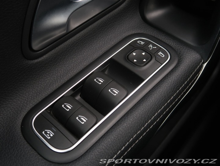 Mercedes-Benz CLA 200 2021