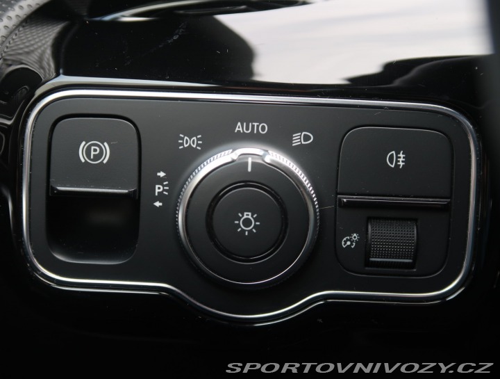 Mercedes-Benz CLA 200 2021