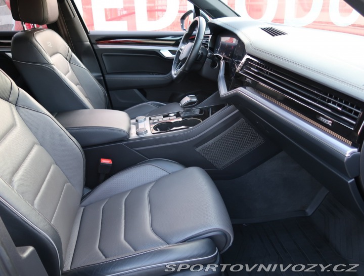 Volkswagen Ostatní modely Touareg R-Line 3.0 TDI 2021