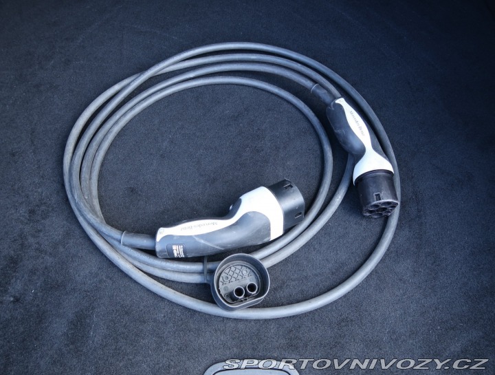 Mercedes-Benz CLA AMG Paket 250 e 2021