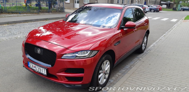 Jaguar F-Pace 