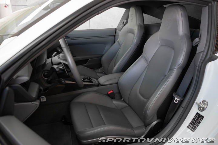 Porsche 911 992 CARRERA 4*BLACK PAKET 2019