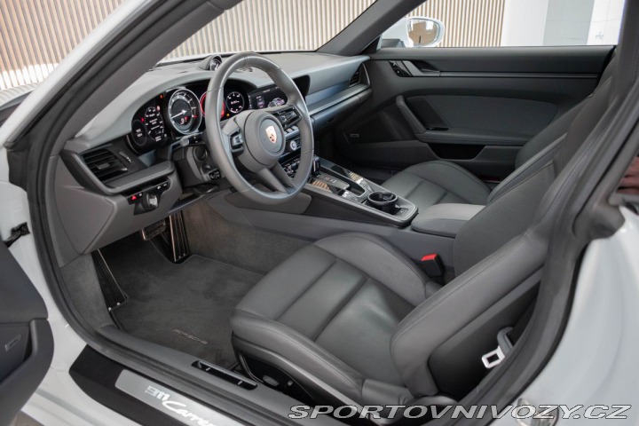 Porsche 911 992 CARRERA 4*BLACK PAKET 2019