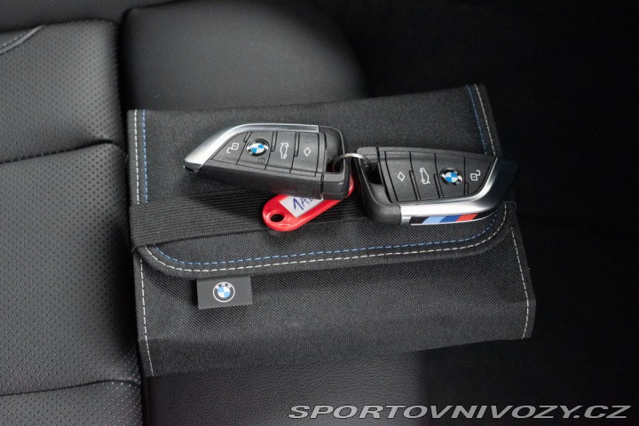 BMW 4 420d xD REZERVACE 2024