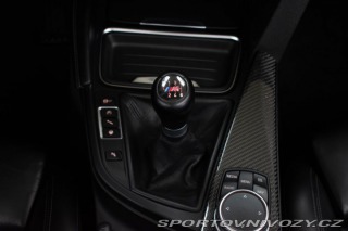 BMW M4 F83 MANUÁL*HEAD-UP*HARMAN 2014