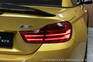 BMW M4 F83 MANUÁL*HEAD-UP*HARMAN 2014