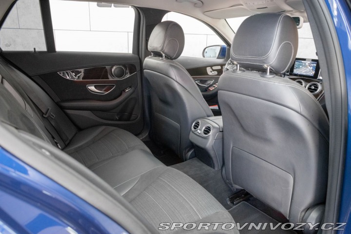 Mercedes-Benz C C 250d 4MATIC*AMG*TAŽNÉ*Č 2017