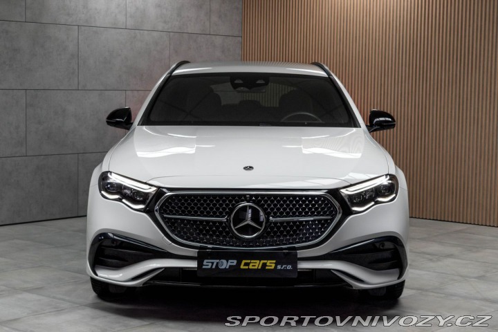 Mercedes-Benz E E 220d AMG*TAŽNÉ*ZÁRUKA*Č 2024