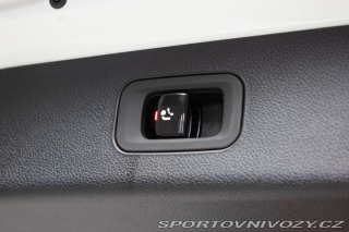 Mercedes-Benz E E 220d AMG*TAŽNÉ*ZÁRUKA*Č 2024