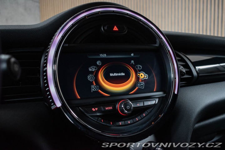 Mini Cooper John Works REZERVACE 2017